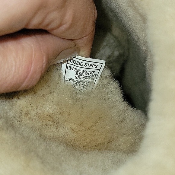 Cozie Steps Genuine Sheepskin Boots Size 6 - Picture 6 of 10